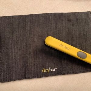 Drybar “The Tiny Tess Press” detailing flat iron